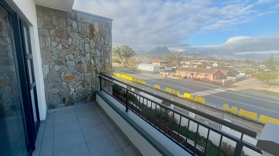 To Let 1 Bedroom Property for Rent in The Huntsman Western Cape